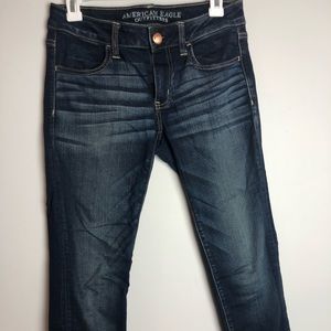 American Eagle jeans size 6 (stretchy)